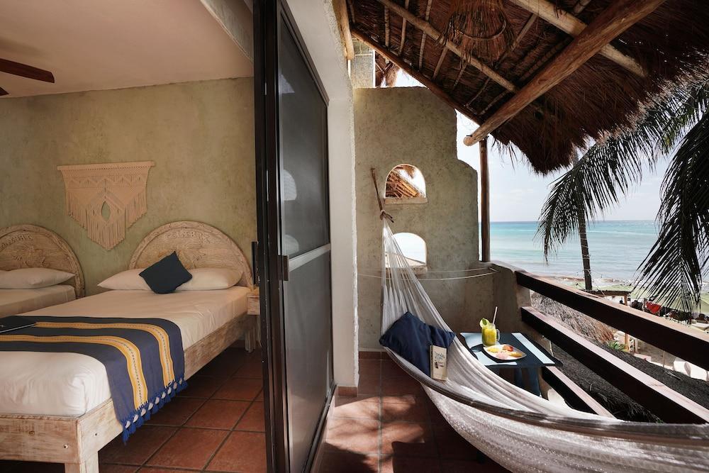 Hotel Casa Colibri Плая-дель-Кармен Экстерьер фото