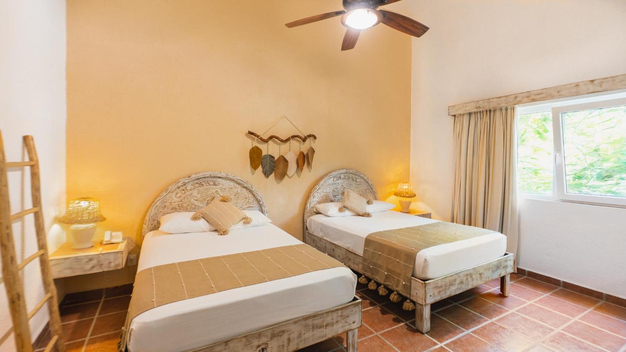 Hotel Casa Colibri Плая-дель-Кармен Экстерьер фото